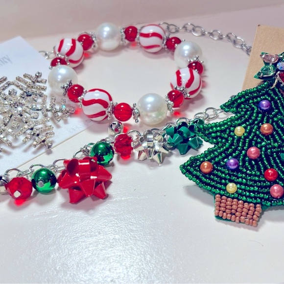 Festive Holiday Jewelry Set Halloween and Christmas 7 Piece - Picture 6 of 8